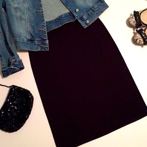 Banana Republic black skirt NWOT